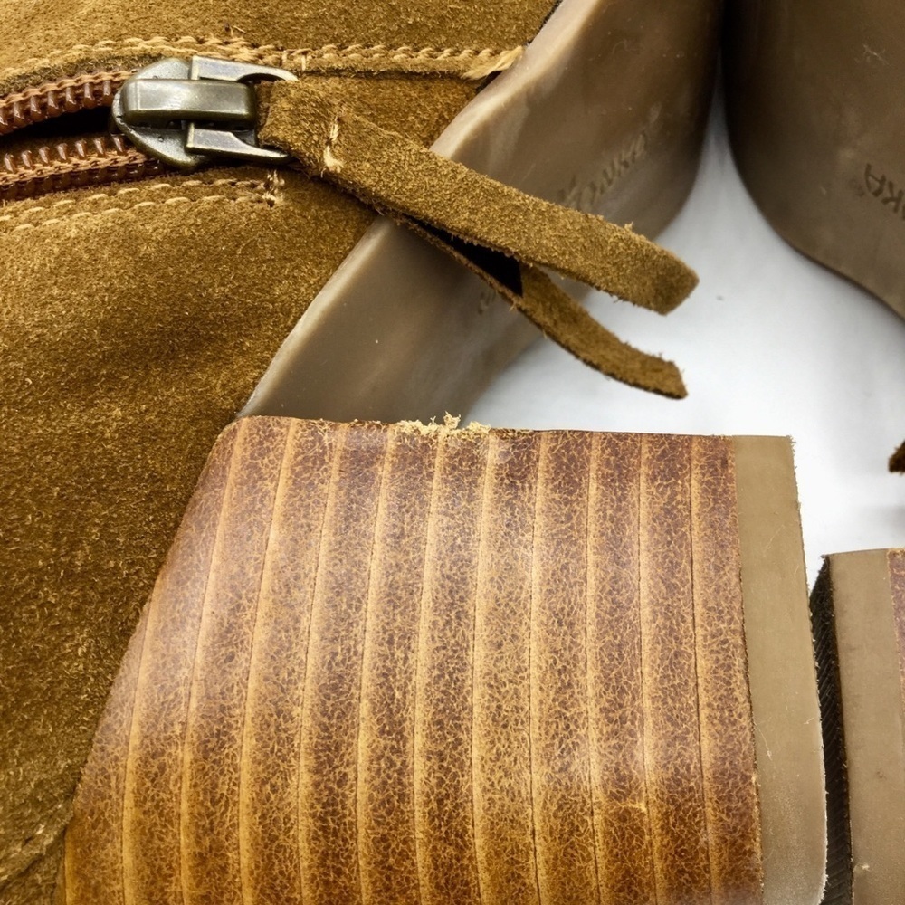 Minnetonka Brown Ankle Booties with Tassel Zipper - Picture 12 of 13